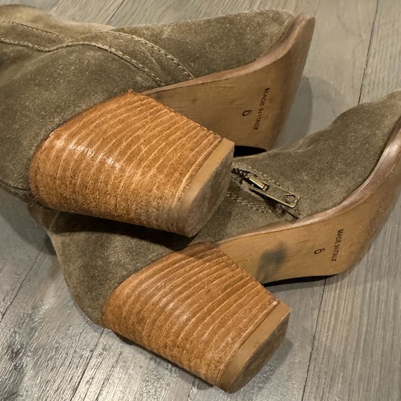 Reserved - Picture 6 of 9